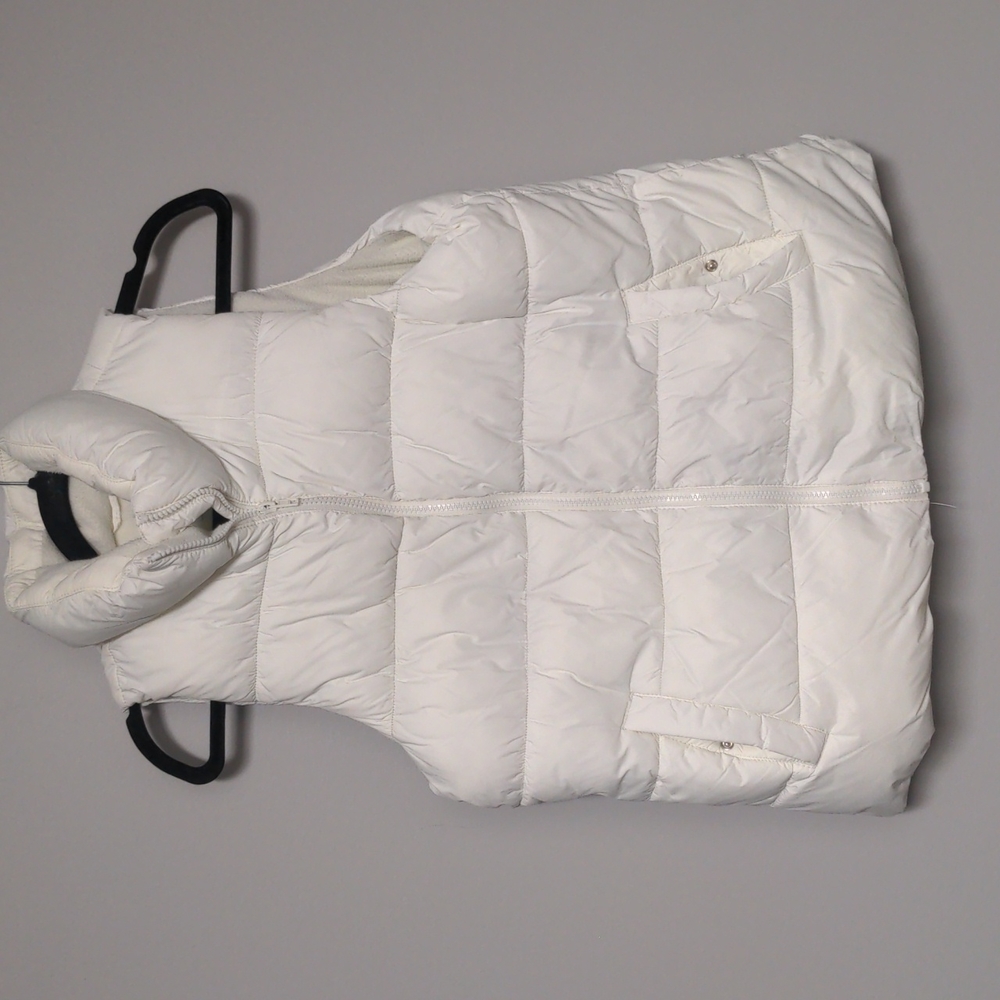 Old Navy Puffer Vest